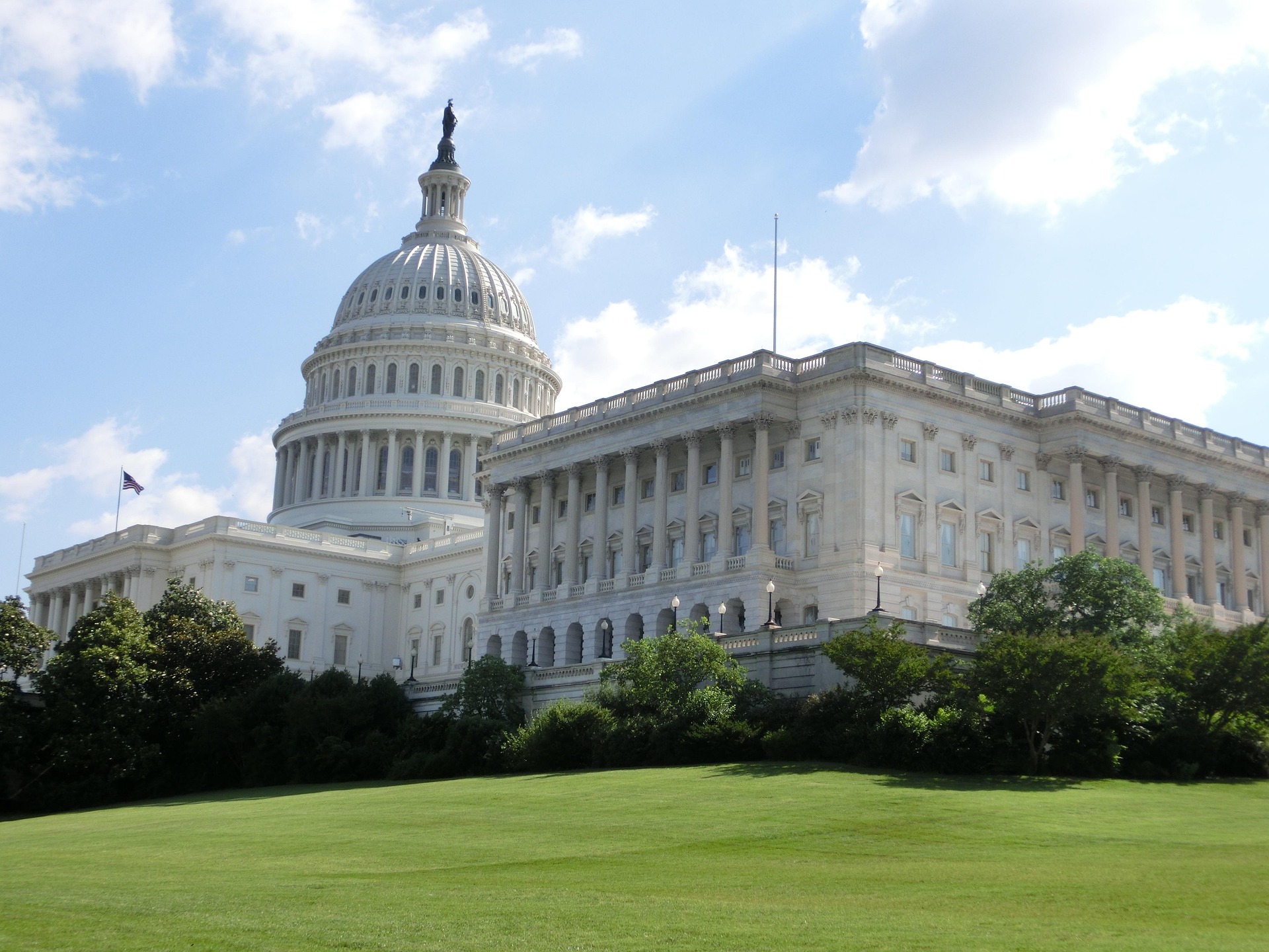 Defense contractor CMMC and NIST compliant IT